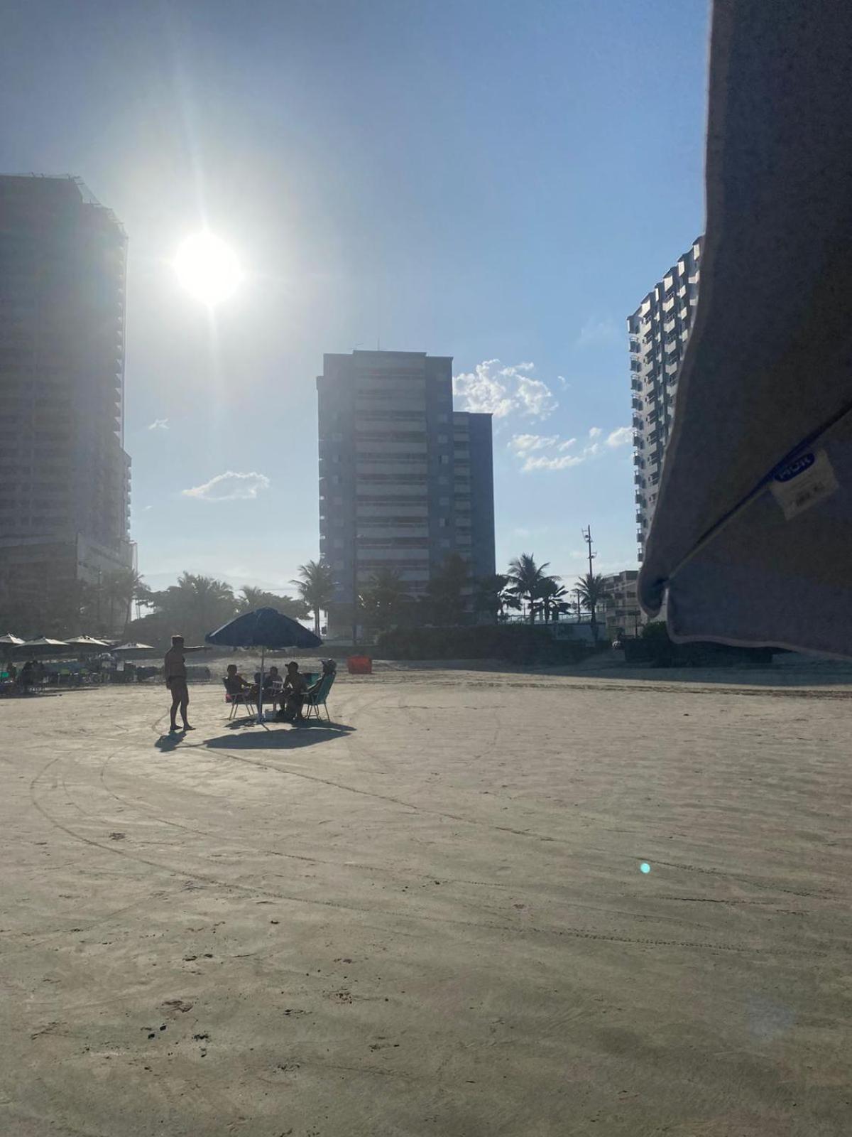 Apto Aconchegante Beira Mar Com Ar No Quarto Solemar Экстерьер фото